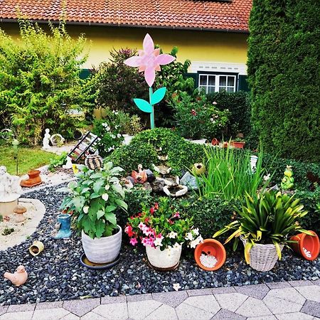 Gaestehaus Strini Jennersdorf Eksteriør bilde